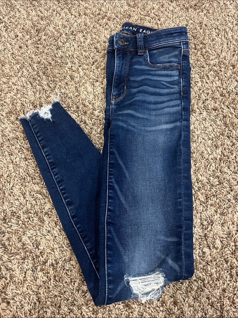 AMERICAN EAGLE Super Hi-Rise Jeggings